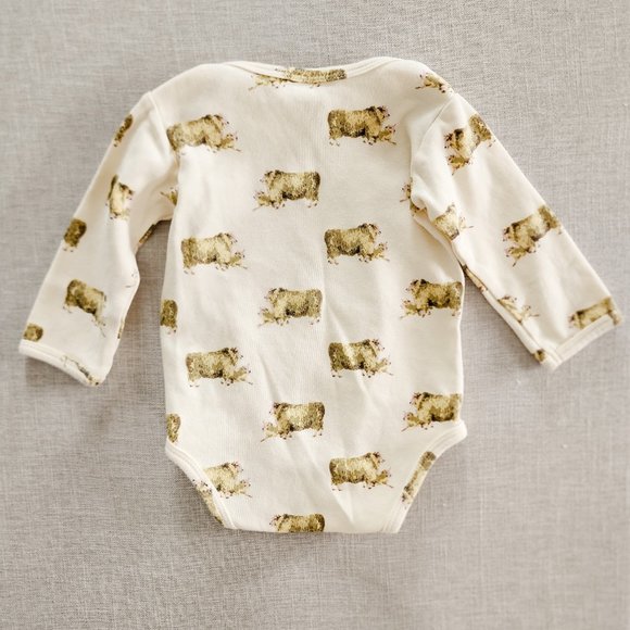 Kate Quinn Sheep Set Swaddle, Bodysuit, Panda Pants and Hat - Picture 8 of 16